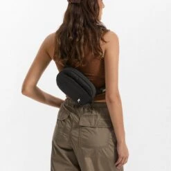 Tomtoc - SlingBean-T32 Belt Bag -Computer Peripherals 3 1800x cde2da34 c35a 4a29 b6dd 2eb04e5b7cb1