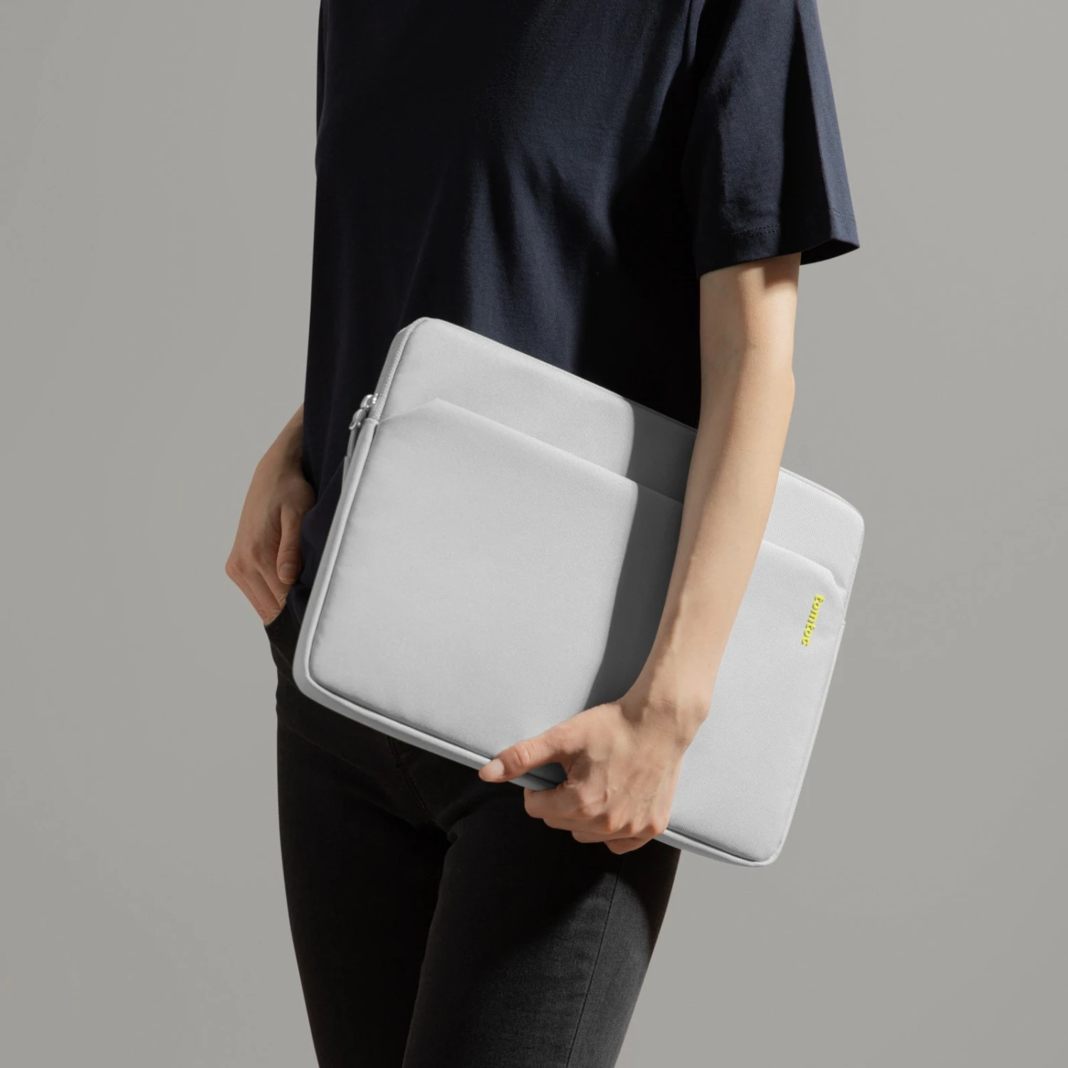 Tomtoc - Light-A18 Laptop Sleeve For 14 Inch MacBook Pro 17 Tomtoc - Light-A18 Laptop Sleeve For 14 Inch MacBook Pro - Image 17