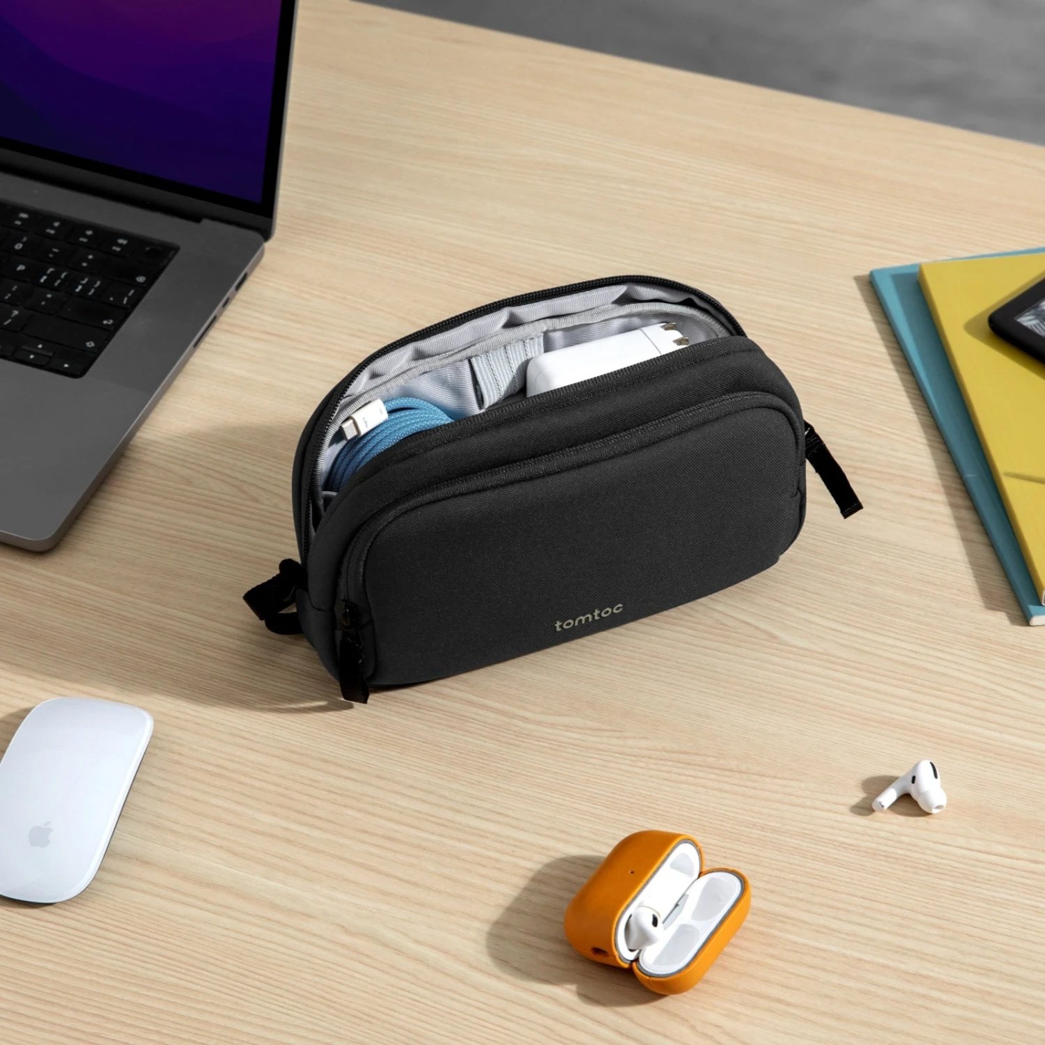 Tomtoc - Light-T12 Electronic Accessory Pouch M 12 Tomtoc - Light-T12 Electronic Accessory Pouch M - Image 12