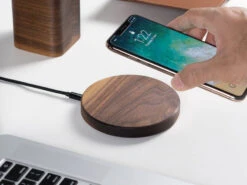 Oakywood - Slim Charging Pad 9 Oakywood - Slim Charging Pad -Computer Peripherals DSC09781 45bc87c3 3aea 4f7c 943a b09709386004