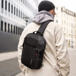 Tomtoc - Navigator-T24 Sling Bag M -Computer Peripherals DSC1188 1600x 3ffe0f46 c66f 4f6b 9673 3ff636855161