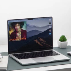 Native Union - Desk Mat 27 Native Union - Desk Mat -Computer Peripherals MG 2999 M 1800x 97c79138 4ab1 437b ae89 250630224949