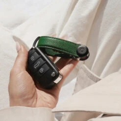 Orbitkey - Key Organiser Pebbled-Leather -Computer Peripherals key organiser pebbled leather emerald 6 1000x1000 9229e2f7 8e18 428d 8856 22712d210e05